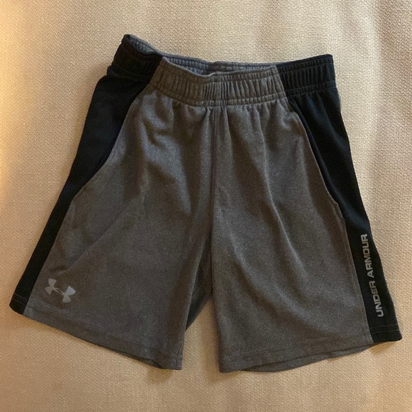 Under Armour Other - UNDER Armour shorts